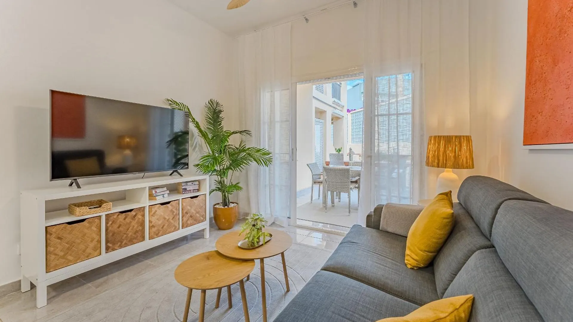 Yucca Park 1 Bed Apartment contacts